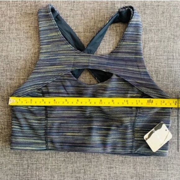 Free People NWT Strut Green Striped Sports Bra Cut Out Keyhole Gym - Picture 8 of 11